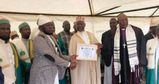 Mufti Praises Gateway Bus Boss for Sponsoring Muslims for 2026 Hajj