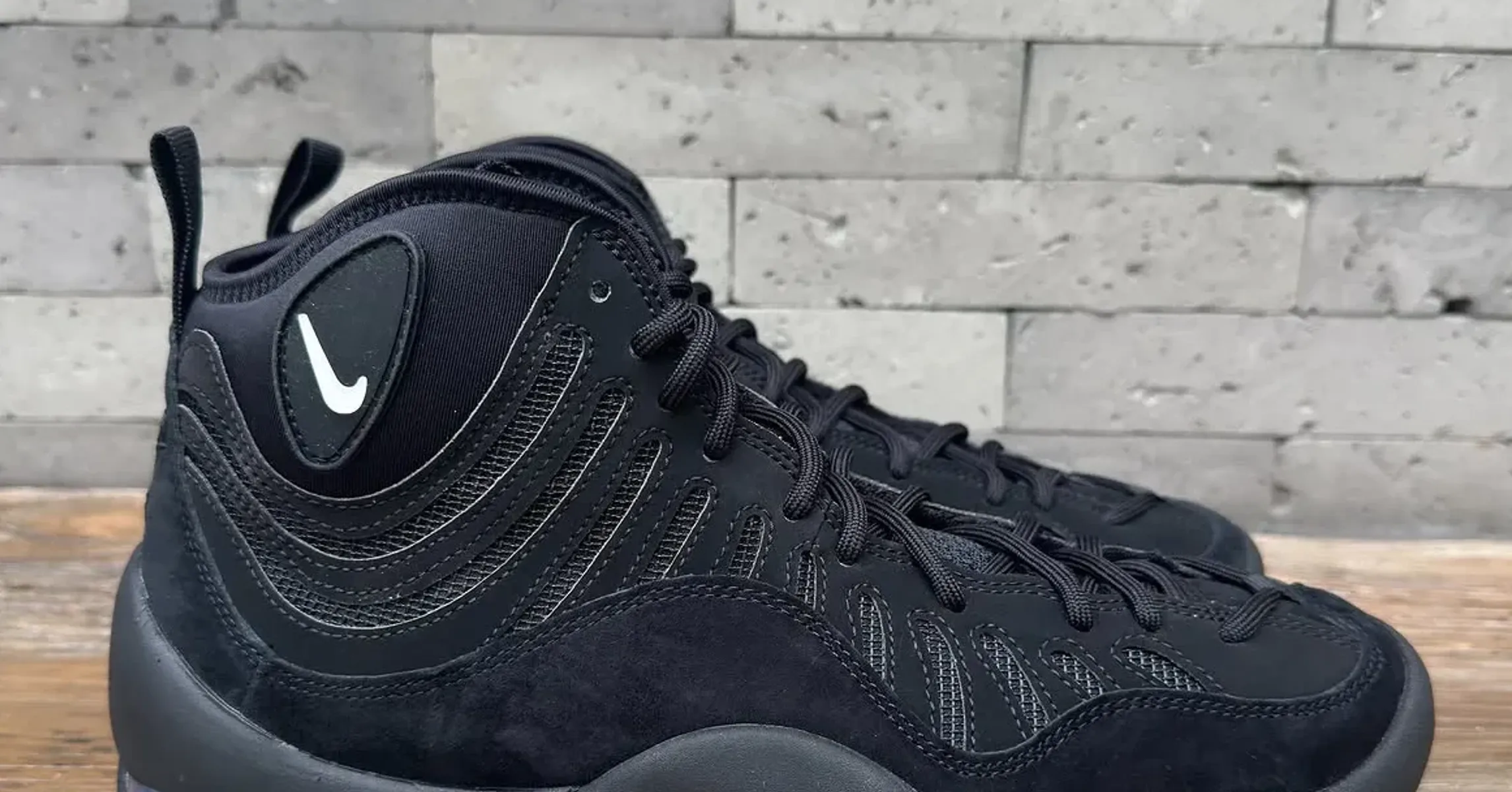 The Nike Air Bakin Comeback Continues With “Black/White” Look