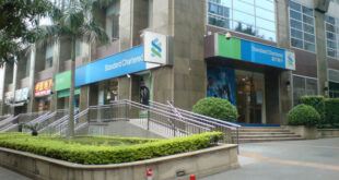Standard-Chartered-Bank-in-Kampala-1