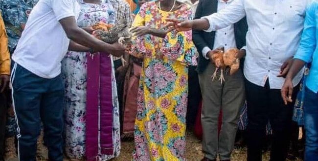 HUGE BOOST Kadaga distributes 50000 NAGRC Kuroiler chicken to Busoga