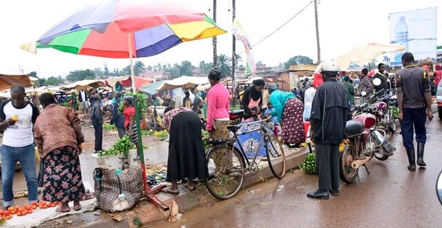 Kampala street vendors given 2 week ultimatum to vacate streets