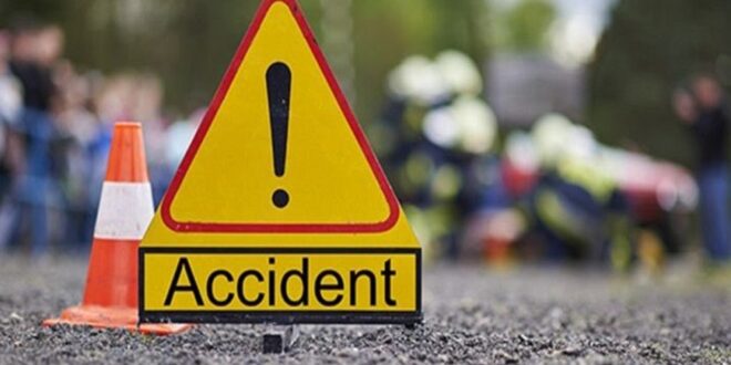 5 dead 60 injured in N6 bus crash carrying Zimbabwean