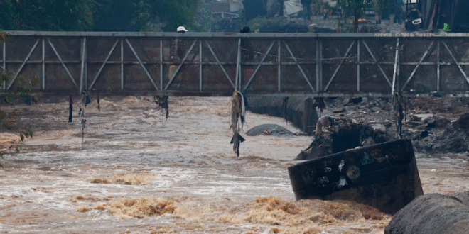 Flash floods in Nairobi kill 23 disrupt flights at major