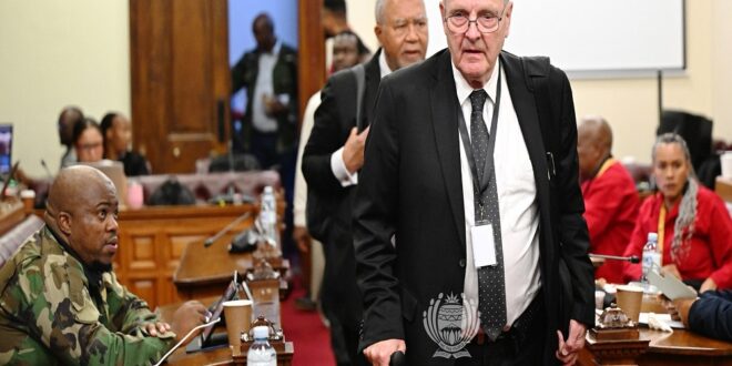 Private investigator Paul O'Sullivan arrives for Parliament’s Ad Hoc Committee on March 5, 2026.