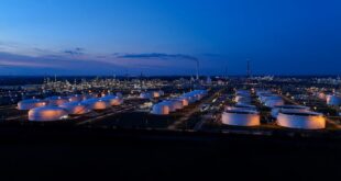 Iran war energy shock sparks global push to reduce fossil