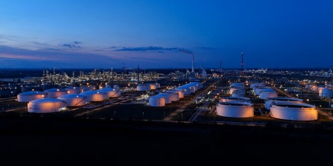 Iran war energy shock sparks global push to reduce fossil