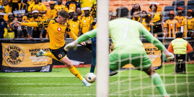 Kaizer Chiefs end winless streak with 1 0 victory over Durban