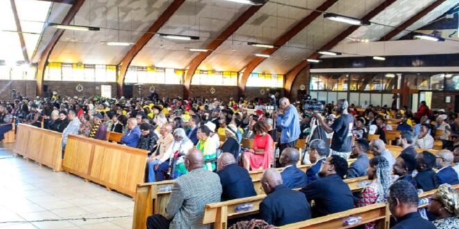 Colleagues and friends gather at COPE leader Mosiuoa Lekota's memorial service.