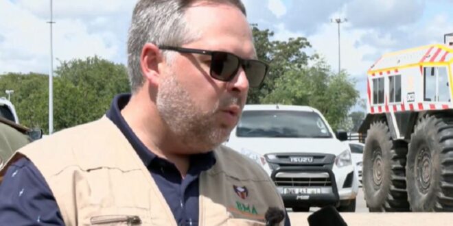 Minister Schreiber assesses Beitbridge ahead of busy Easter weekend