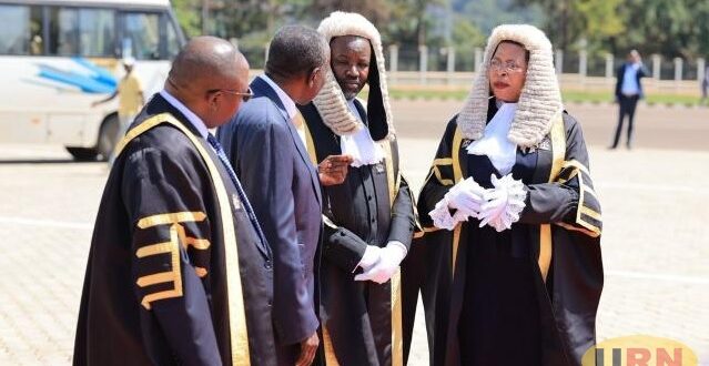 Parliament faces last minute legislative rush before 12th House swearing in