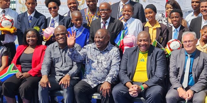 Ramaphosa hands over sports centre library to Retlameleng School