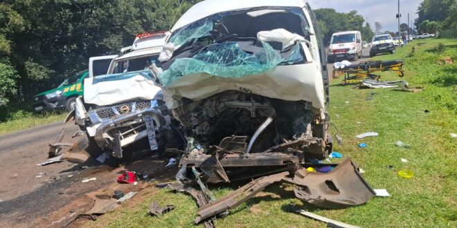 The scene of a head-on crash in Bredell, Kempton Park on 18 March 2026.