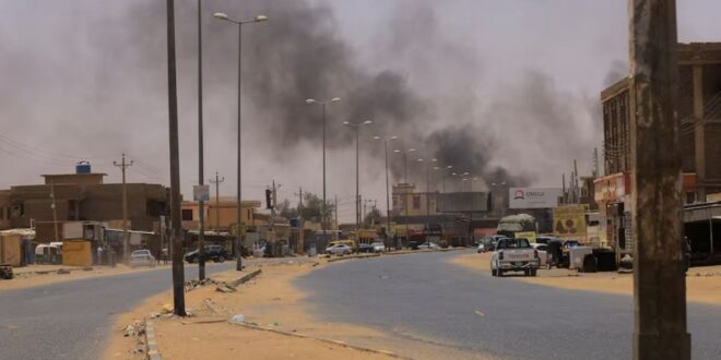 moke rises in Omdurman, near Halfaya Bridge, during clashes between the Paramilitary Rapid Support Forces and the army as seen from Khartoum North, Sudan on April 15, 2023.